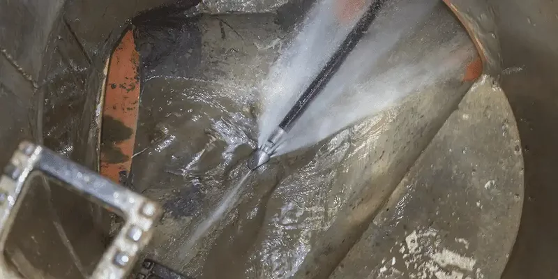 Instalator sanitar Bucuresti Sector 4 reparatii instalatii montari urgente